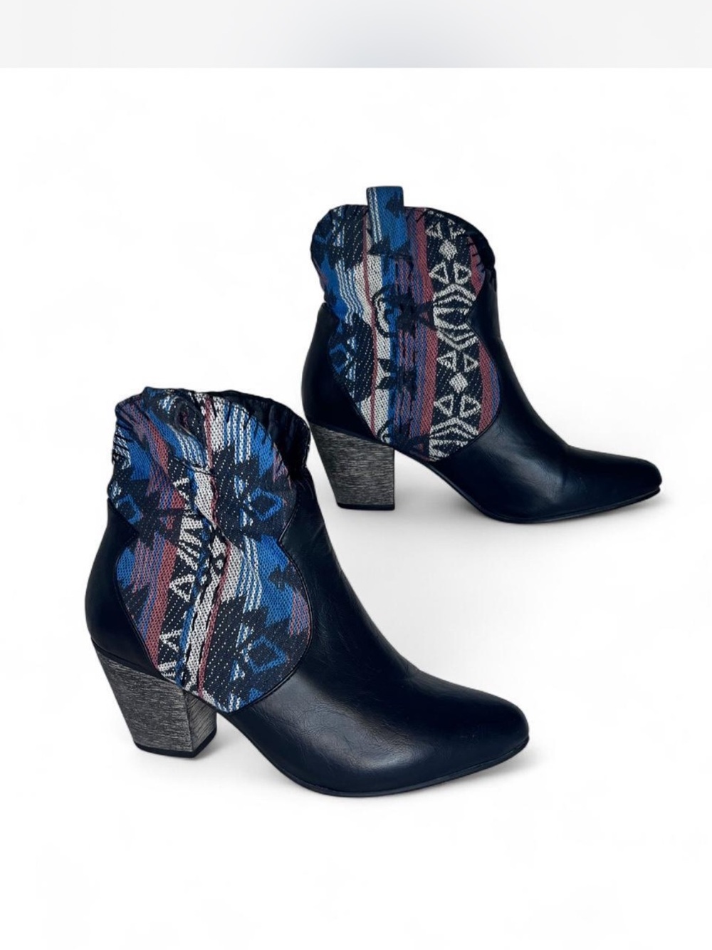 Rebels Boho Western Aztec Tapestry Ankle Heel Booties Size 7.5
